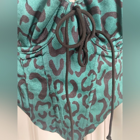 NWT For Love & Lemons Sammie Crop Top Green Leopard Print Bustier XS - Picture 6 of 9